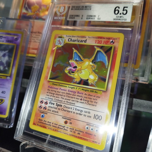 Pokémon Charizard Base Set #4 BGS 6.5 card new