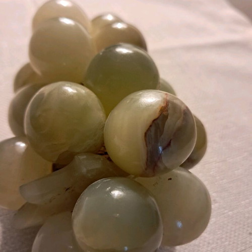 Onyx grape cluster 13 cm with large berries like new