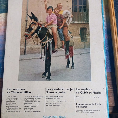 Tintin French 2 books used, Les Oranges Bleues & Toison d'Or