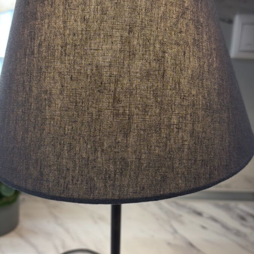 Modern Table Lamp like new, minimal design