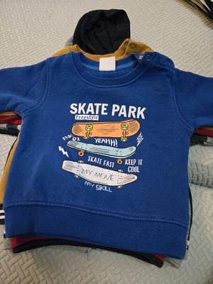 Sweatshirts used, pack of 5 for 18 months old