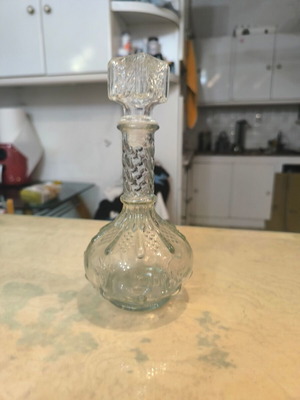Glass bottle with stopper vintage design GIF1014 like new