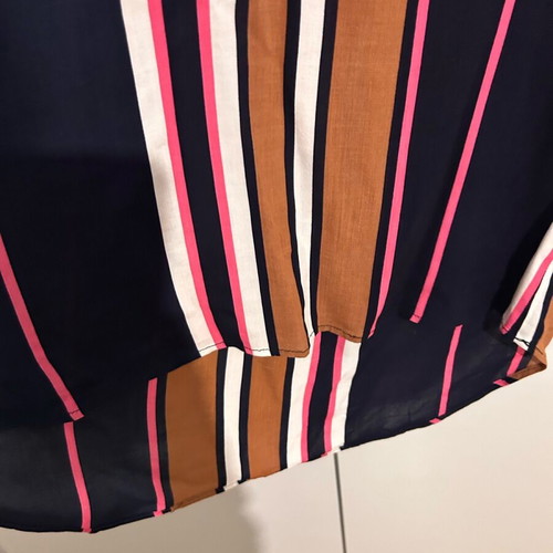 Eterna shirt Small 3/4 sleeve like new, multicolor
