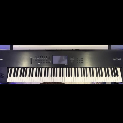 Korg Nautilus 88 like new