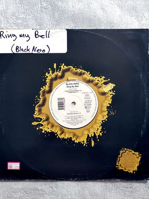 Black Nero Ring My Bell 12'' vinyl single used, electronic