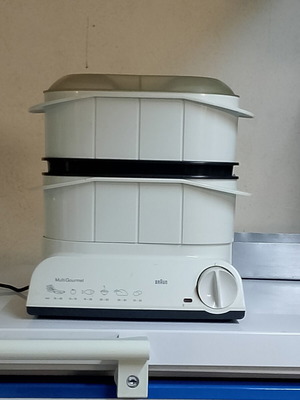 Food steamer like new, excellent for healthy cooking