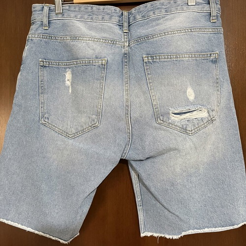 2Y men's denim bermuda shorts, light blue distressed