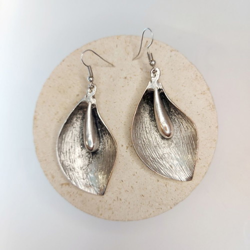 Calla flower women's earrings new, silver with textured embossed design