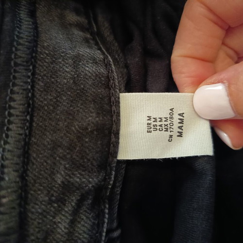 H&M maternity jeans medium size, like new, black and blue, pack of 2