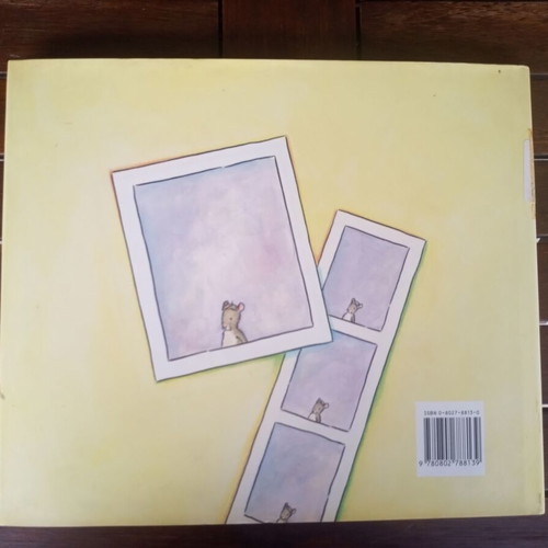 Children's English book I.Q Goes to school hardcover in excellent condition