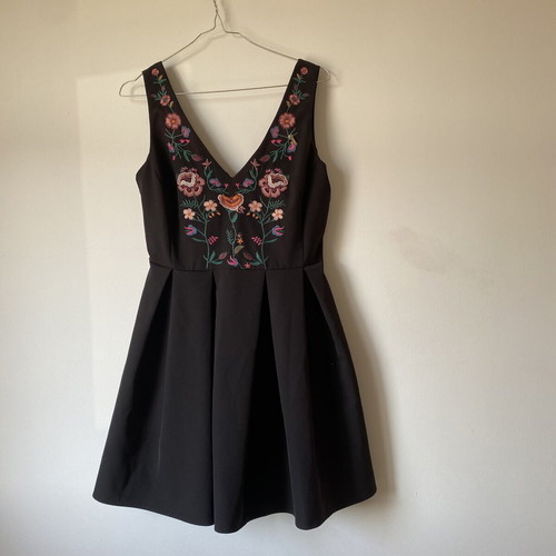 Black floral dress with embroidered flowers, size S