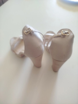 Migato beige platform sandals like new, size 39