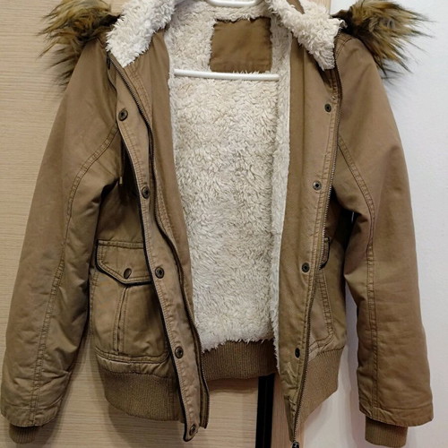 Noobass Women's Jacket Size M Like New, Beige Brown