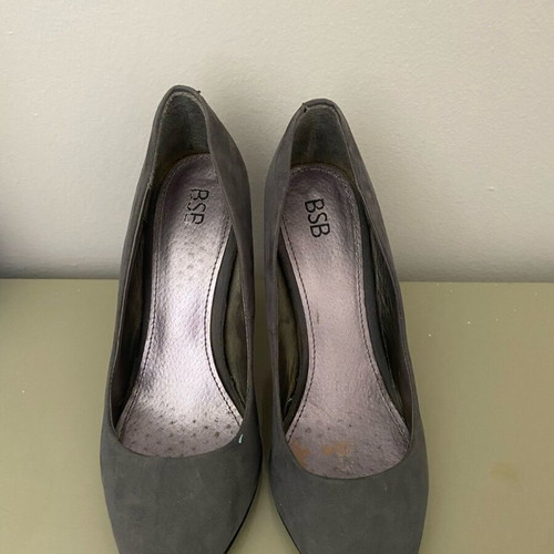 BSB suede pumps size 40 like new, grey with 9 cm heel