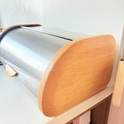 Brabantia bread box like new, dimensions 46x26 cm