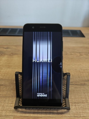 Huawei P10 used for spare parts with broken screen and backplate dents