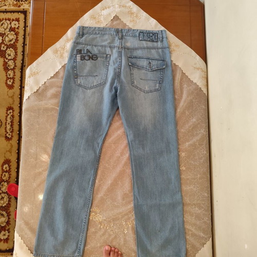 Billabong jeans used, size L, blue, missing first button