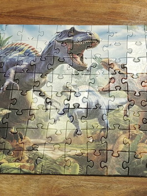 Dinosaur puzzle 204 pieces, like new