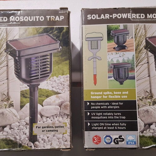 Solar-powered mosquito trap like new, set of 2