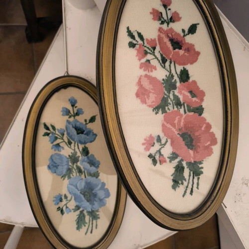 Embroidered frames like new, set of two pieces