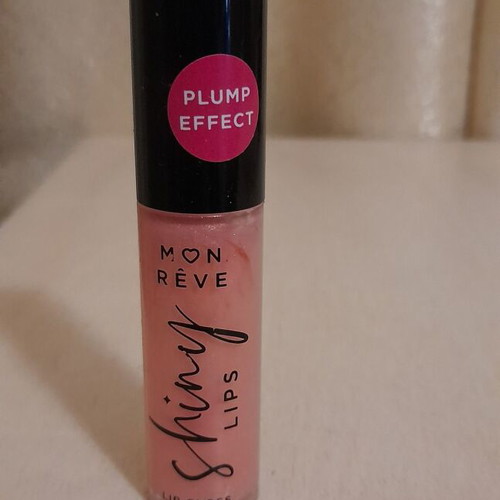Mon Rêve Shiny Lips Lip Gloss shade 02 new