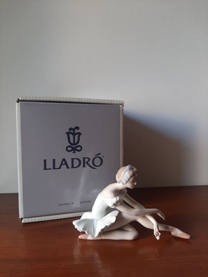 Lladro 5919 Rose Ballet πορσελάνινη φιγούρα μπαλαρίνας με κουτί