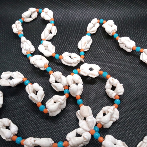 Long necklace with natural shells and colorful beads like new
