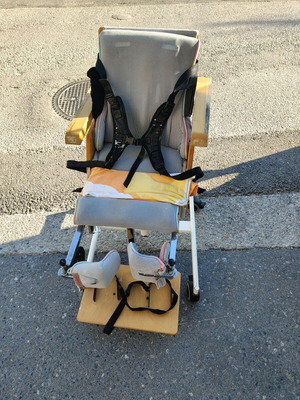 Handitech children's seat used, suitable for special needs