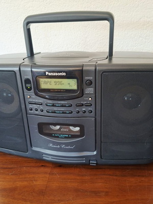Panasonic RX-DS303 CD radio cassette player like new
