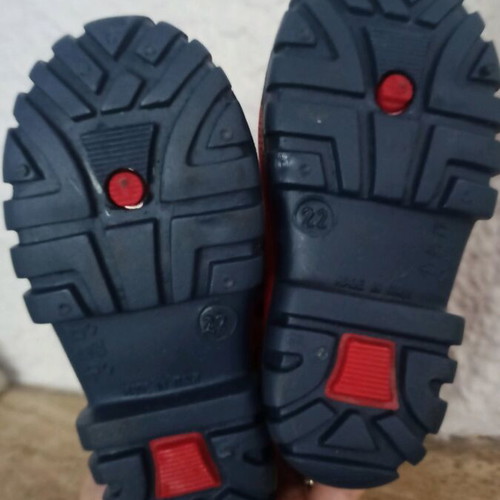 Parex children's rain boots size 22 new with laces