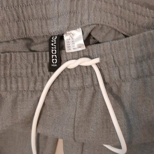 H&M Pants size XL gray with white stripe like new
