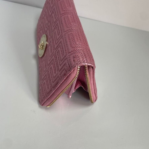 Versace leather wallet like new, pink