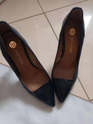 River Island black pumps size 39 like new