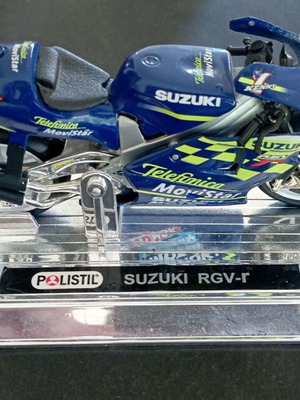 Συλλεκτικό μοντέλο Suzuki RGV-T σαν καινούργιο