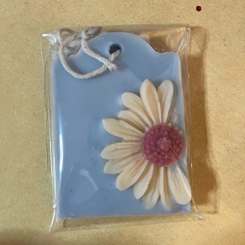 Aromatic tablet for wardrobe and small spaces new, two colors and scents