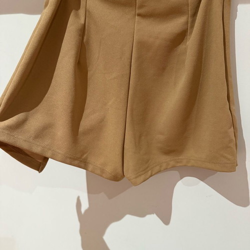 Beige skirt with inner shorts like new