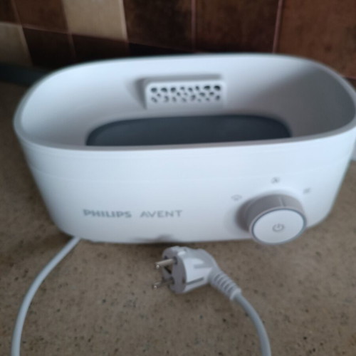 Philips Avent Premium Sterilizer and Dryer like new for 6 bottles