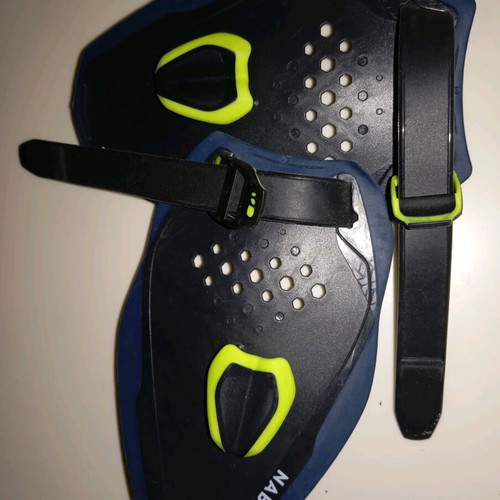 Swimming equipment for pool new with bag, fins size 40/41, kickboard, flippers