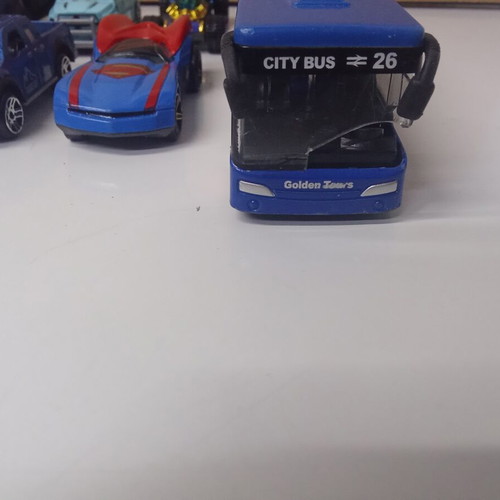 Pack of 15 children's toy vehicles, metal cars and bus