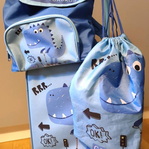 Children's travel set like new, 3 pieces, blue