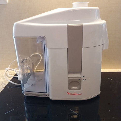 Moulinex Juice Extractor model 753 new without box