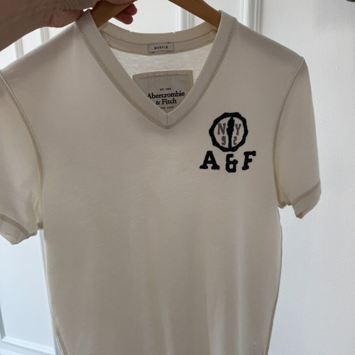 Abercrombie & Fitch Muscle Vintage V-Neck T-Shirt Size M used, cotton