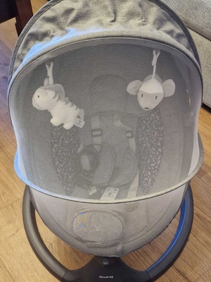 Cangaroo iswing Graphite electric baby rocker like new with control