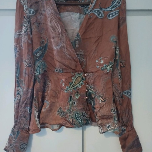 Enzzo blouse - shirt small like new, satin fabric