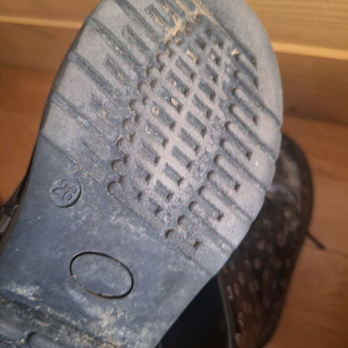 Girls' boots size 28 used, black with hearts
