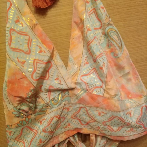 Bustier like new with tassels, one size
