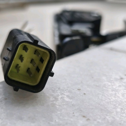 Sunward gas pedal used, reinforced for heavy-duty use