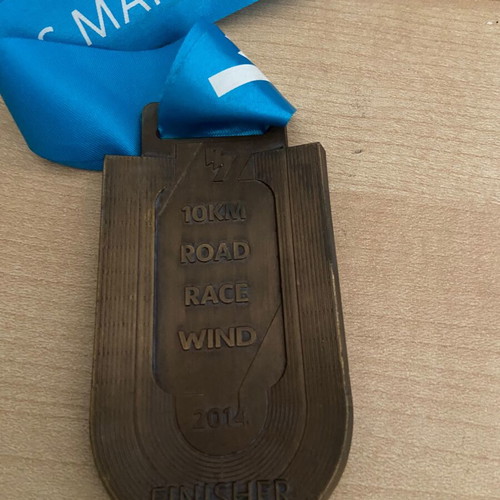 Collectible medal authentic marathon 2014 like new