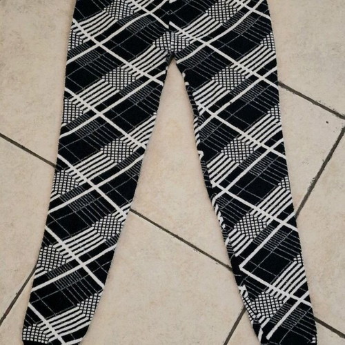 Wool leggings like new, black and white