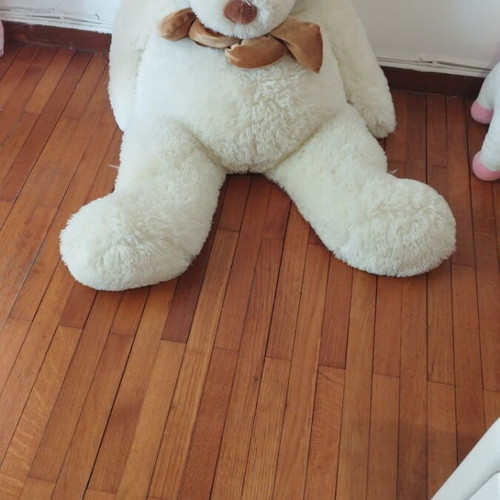 Teddy bear in very good condition